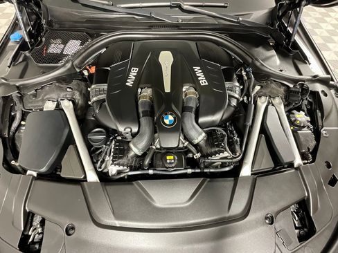 Used 2019 BMW 750i 750i image 27