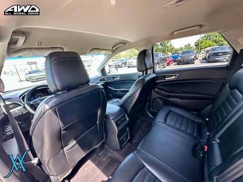 Used 2020 Ford Edge SEL w/ Cold Weather Package AWD/4WD image 22