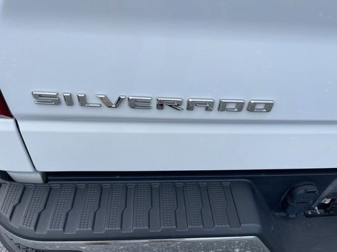 Used 2023 Chevrolet Silverado 1500 LT image 13
