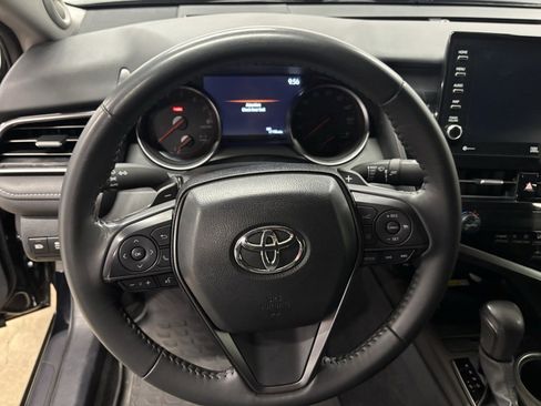 Used 2024 Toyota Camry XSE w/ Navigation Package image 17