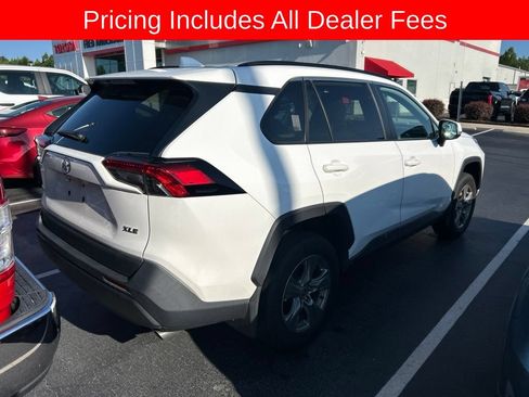 Used 2024 Toyota RAV4 XLE FWD image 5