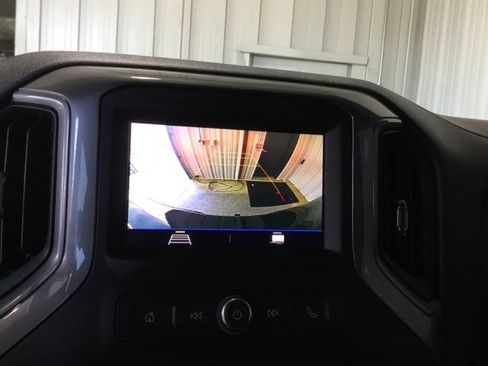 Used 2020 Chevrolet Silverado 1500 Custom w/ Custom Value Package image 37