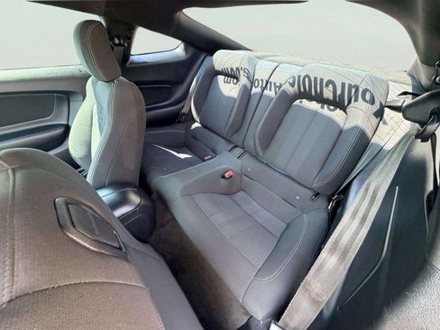 Used 2018 Ford Mustang GT RWD image 19
