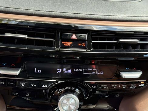 Certified 2023 Acura MDX FWD w/ Technology Package image 6