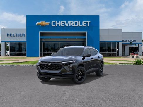 New 2026 Chevrolet Trax LT w/ Driver Confidence Package FWD image 8