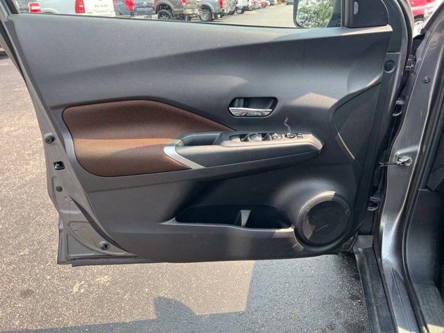 Used 2024 Nissan Kicks SR FWD image 25