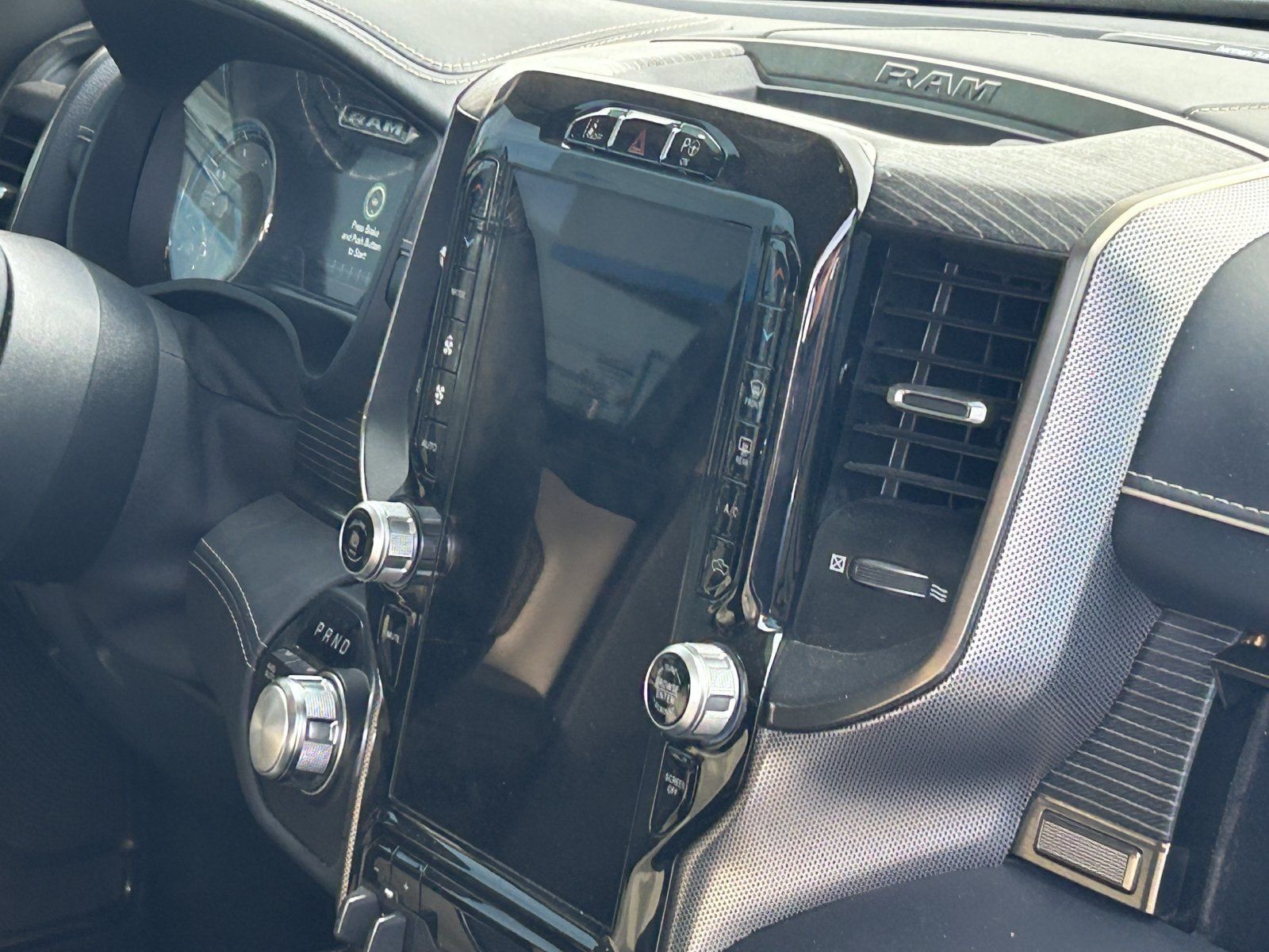 Used 2021 RAM 1500 Limited AWD/4WD image 10
