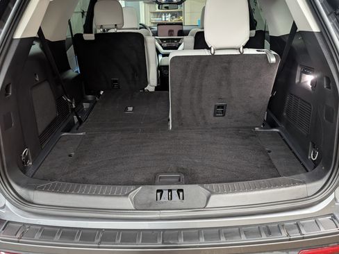 Used 2025 Ford Explorer Platinum w/ LUX Leather Package image 26