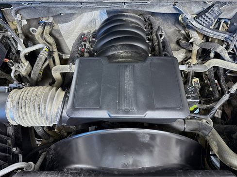 Used 2025 Chevrolet Silverado 2500 LTZ w/ LTZ Premium Package image 38