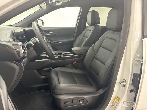 New 2026 Chevrolet Equinox LT w/ Convenience Package II AWD/4WD image 10