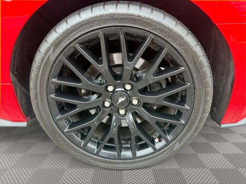 Used 2022 Ford Mustang GT Premium w/ GT Performance Package RWD image 28
