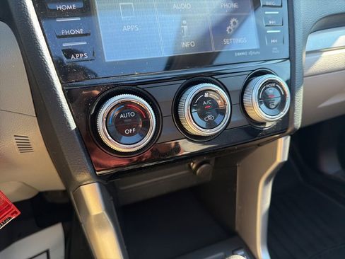 Used 2018 Subaru Forester 2.5i Premium image 34