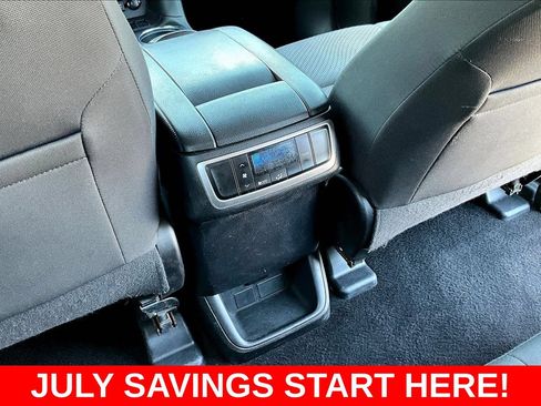 Used 2019 Toyota Highlander LE FWD image 15