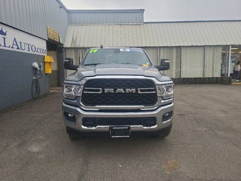 Used 2024 RAM 2500 Big Horn w/ Bed Utility Group AWD/4WD image 4