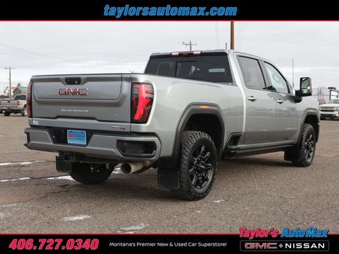Used 2024 GMC Sierra 3500 AT4 w/ AT4 Premium Plus Package image 4