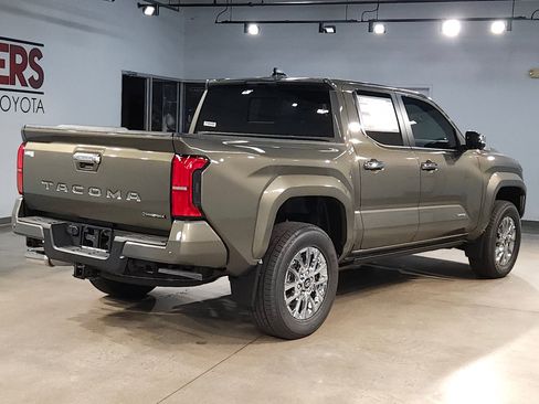 New 2026 Toyota Tacoma Limited AWD/4WD image 7