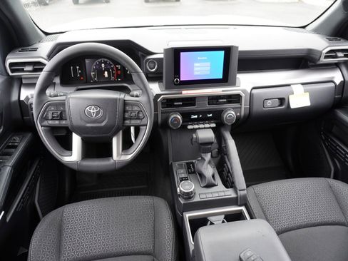 New 2026 Toyota 4Runner SR5 image 2