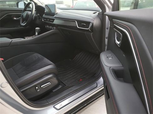 Certified 2025 Acura ADX A-Spec image 8