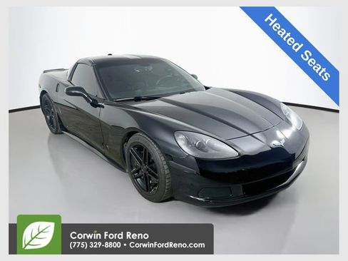 Used 2005 Chevrolet Corvette Coupe w/ Preferred Equipment Group RWD image 1