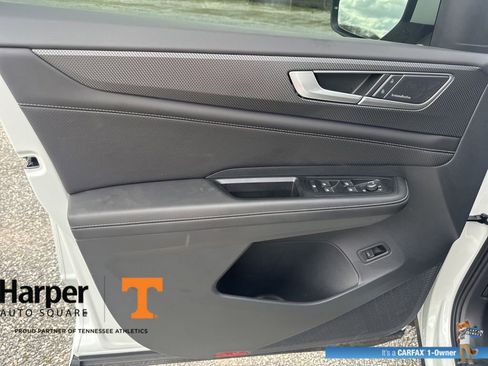 Used 2025 Volkswagen Atlas Cross Sport SEL Premium R-Line image 18