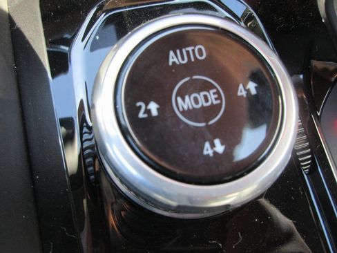 New 2026 GMC Canyon Denali image 17