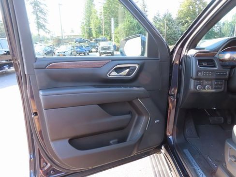 Certified 2023 Chevrolet Suburban High Country image 11