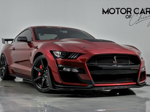 Used 2020 Ford Mustang Shelby GT500 w/ Carbon Fiber Track Pack RWD image 1