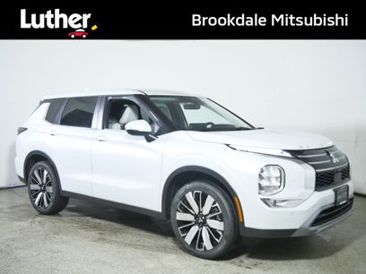 New 2025 Mitsubishi Outlander SE