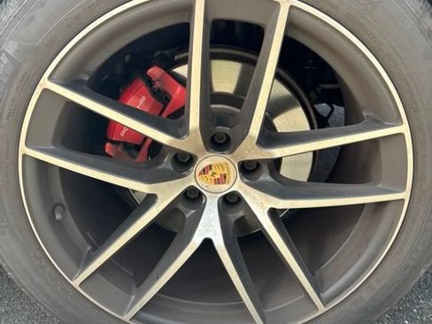 Used 2022 Porsche Macan S AWD/4WD image 22