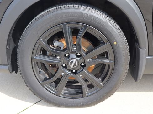 Used 2023 Nissan Kicks SV w/ Interior Electronics Package FWD image 24