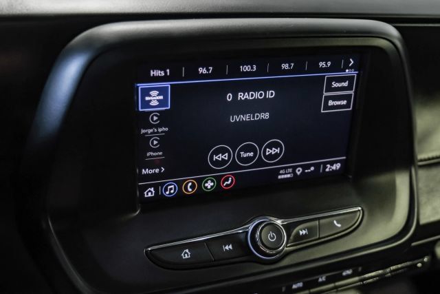 Used 2021 Chevrolet Camaro LT RWD image 25