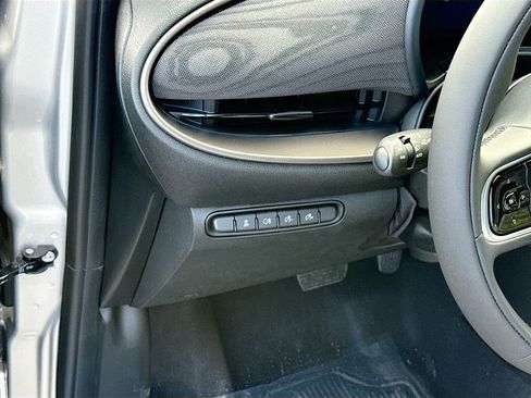 New 2025 FIAT 500 e image 10