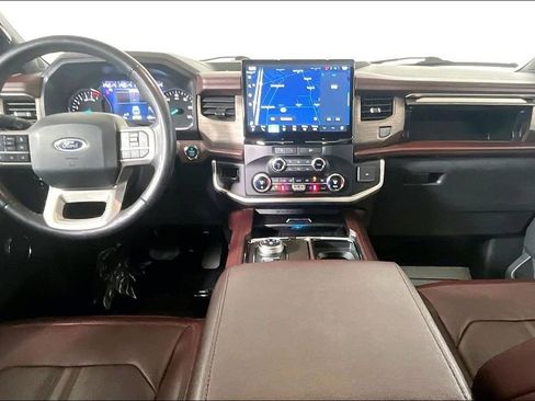 Used 2023 Ford Expedition Max Limited image 15
