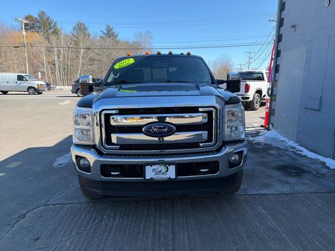 Used 2015 Ford F250 Lariat w/ Lariat Ultimate Package image 3