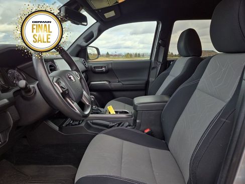 Used 2023 Toyota Tacoma TRD Sport image 18