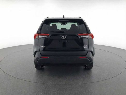 Used 2025 Toyota RAV4 XLE image 7