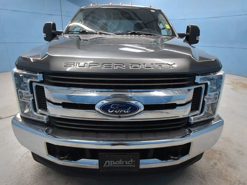 Used 2019 Ford F250 XL w/ STX Appearance Package image 28