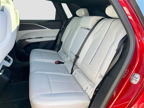 New 2026 Cadillac Lyriq Luxury image 24