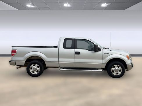 Used 2011 Ford F150 XLT w/ XLT Convenience Pkg RWD image 8