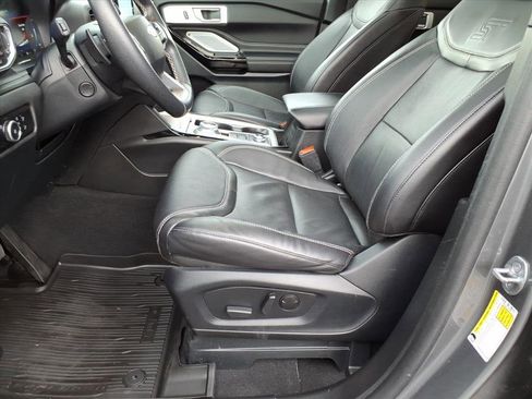 Certified 2023 Ford Explorer ST w/ Equipment Group 401A image 16