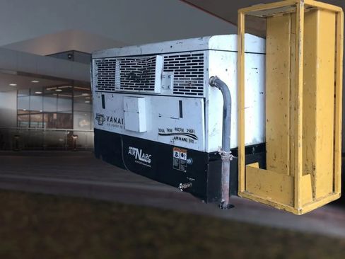 Used 2016 Ford F550 2WD Regular Cab Super Duty image 30