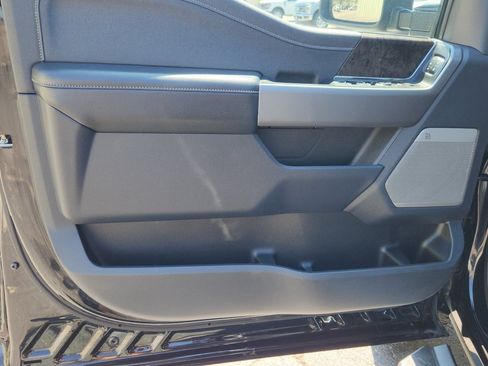 Certified 2025 Ford F250 Lariat AWD/4WD image 17