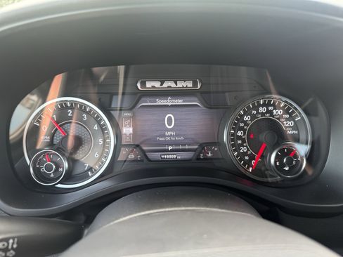 Used 2025 RAM 1500 Lone Star AWD/4WD image 12