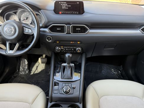 Used 2017 MAZDA CX-5 Touring w/ Preferred Equipment Package image 40