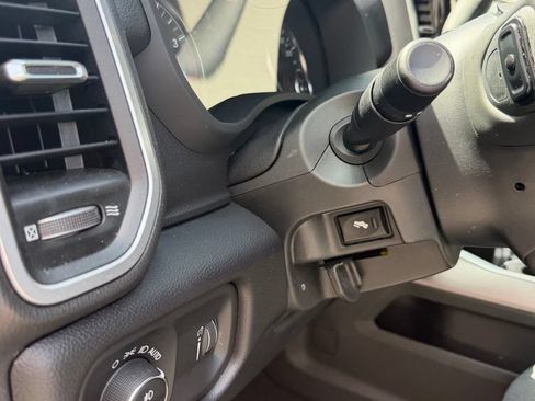 Used 2023 RAM 2500 Big Horn w/ Level B Equipment Group AWD/4WD image 15