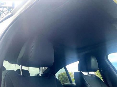 Used 2020 BMW 330i Sedan w/ M Sport Package RWD image 22