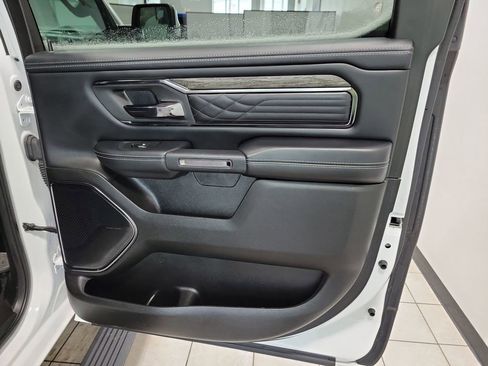 Used 2025 RAM 1500 Limited image 13