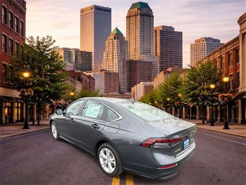 Used 2026 Honda Accord LX image 7