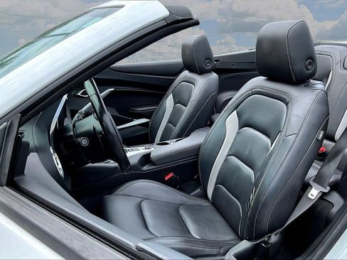 Used 2022 Chevrolet Camaro LT w/ RS Package RWD image 20