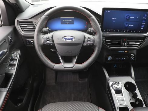 Used 2023 Ford Escape ST-Line Elite w/ Class II Trailer Tow Package image 15